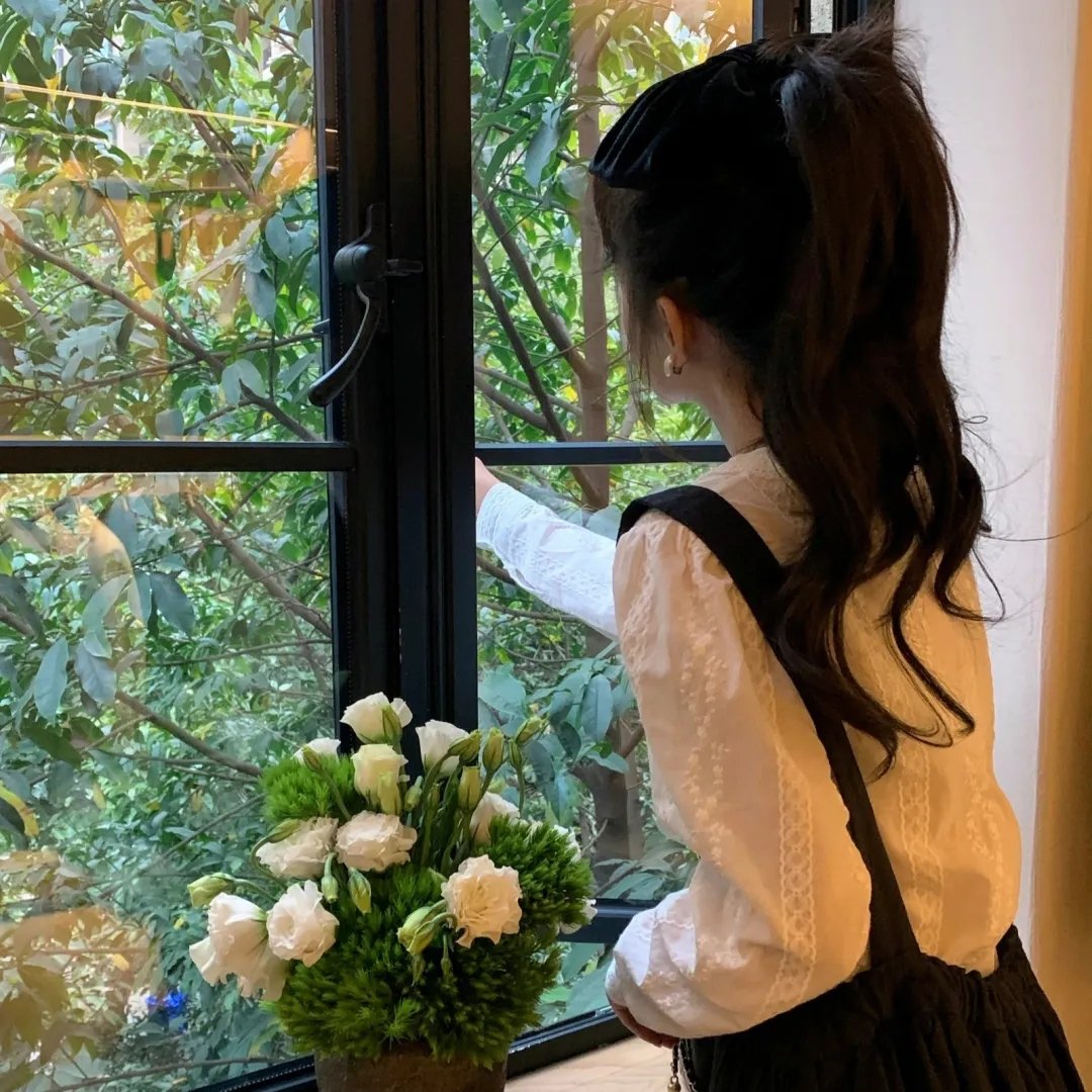 文心映清朝露明